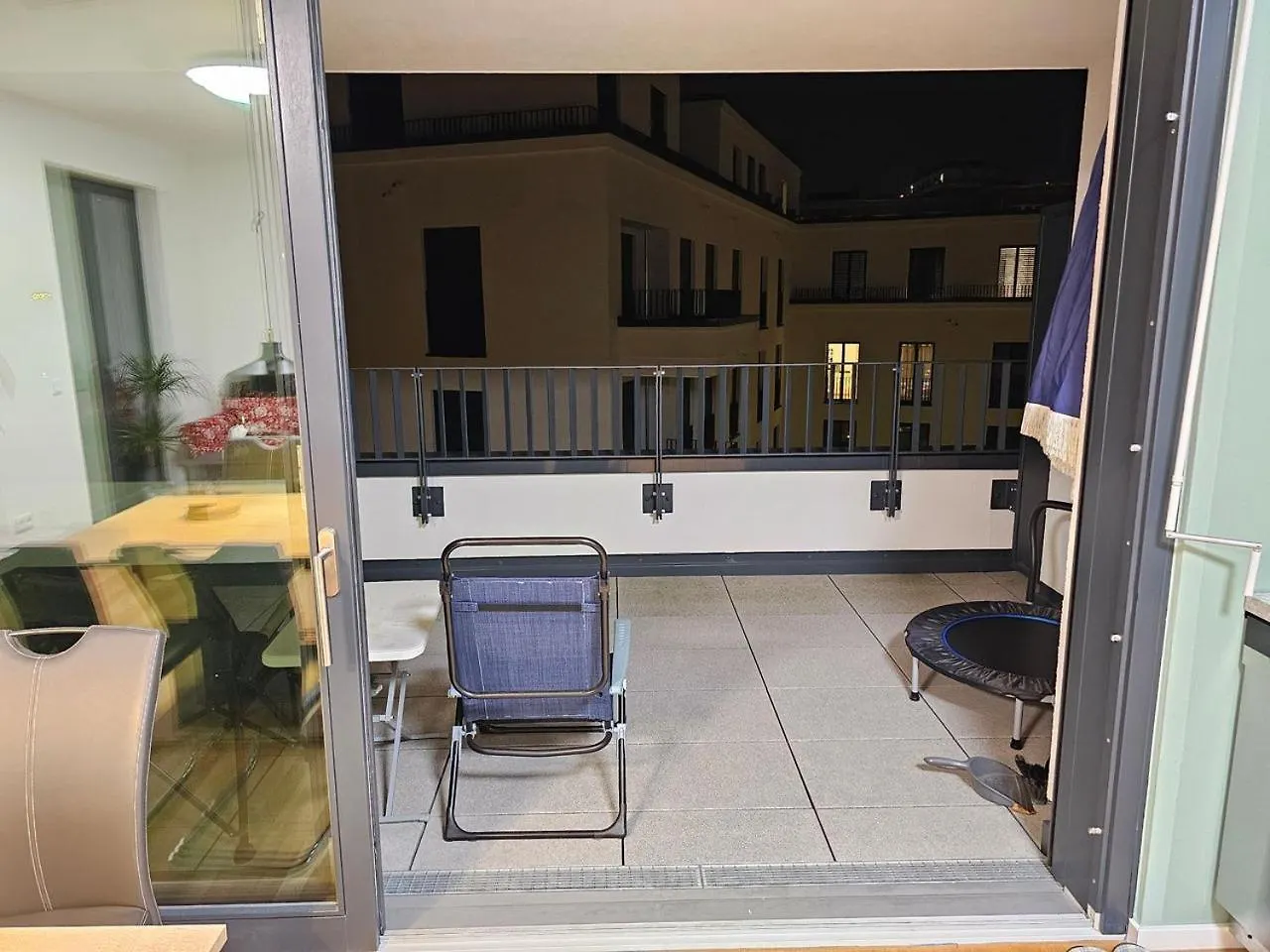 3 Rooms 2 Bathrooms 2 Toilets New Apartment Center Of Duesseldorf Underground Parking Space Contactless Self Check-In 0*, Düsseldorf Deutschland